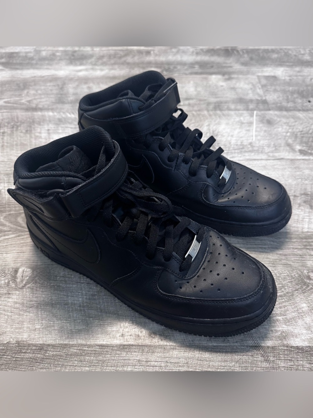 Nike Air Force 1 Mid '07 Triple Black Shoes Mens Sz. 11.5